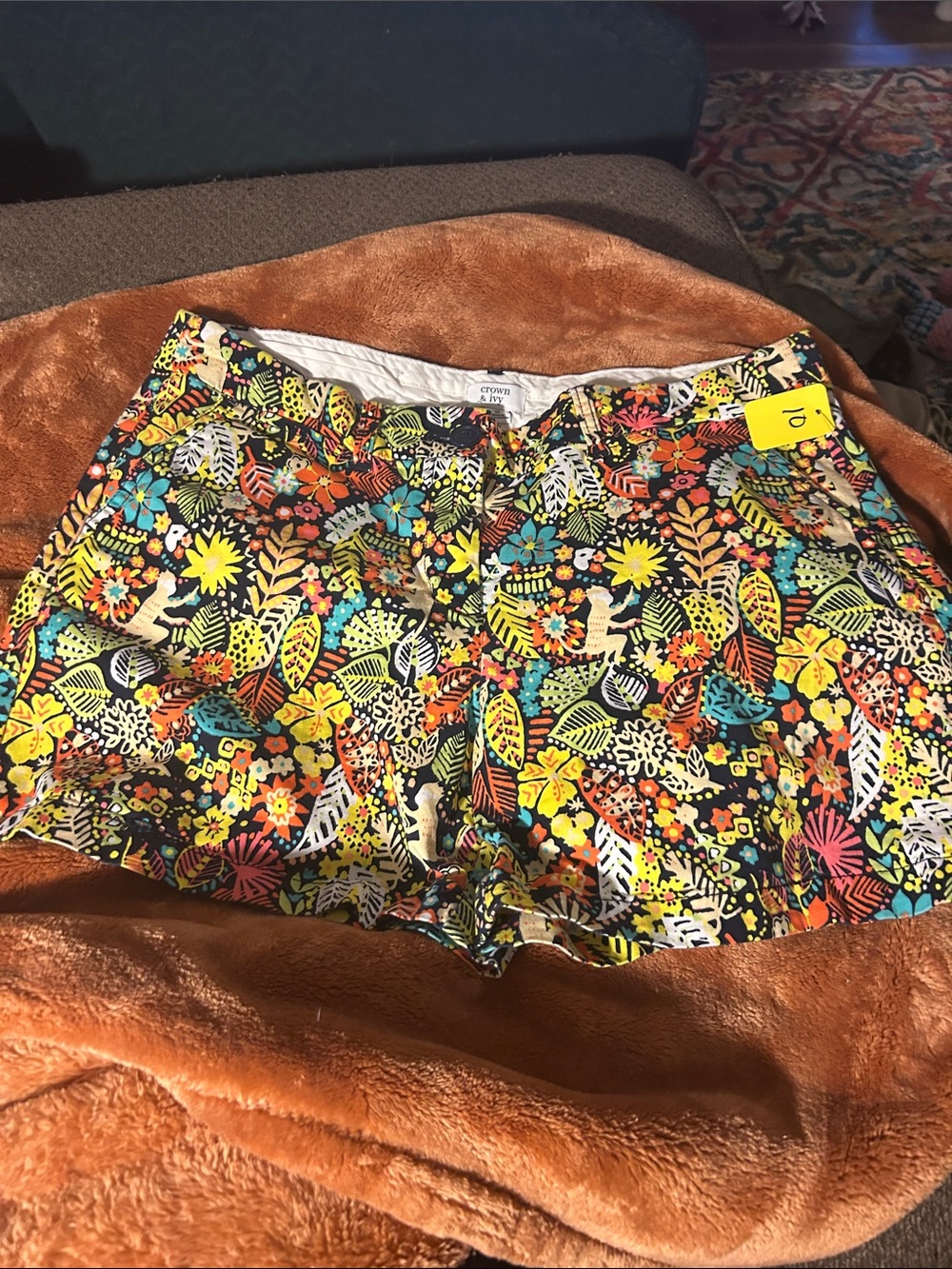 Crown & Ivy Shorts Size 10